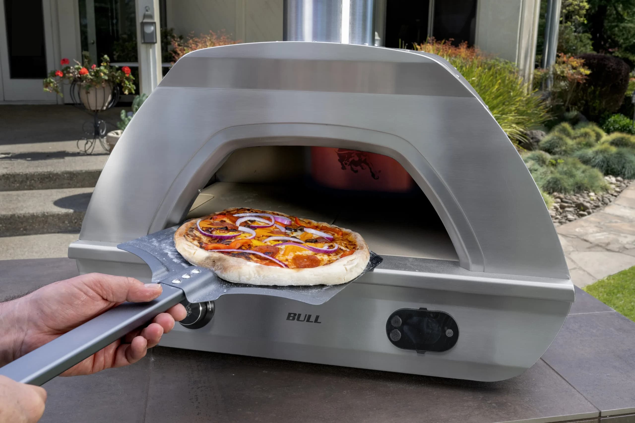 Bull Outdoor Products Grills & Appliances