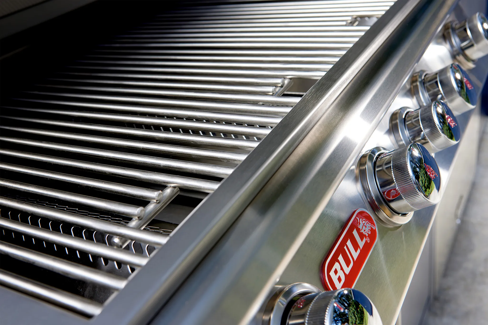 Bull Outdoor Products Grills & Appliances