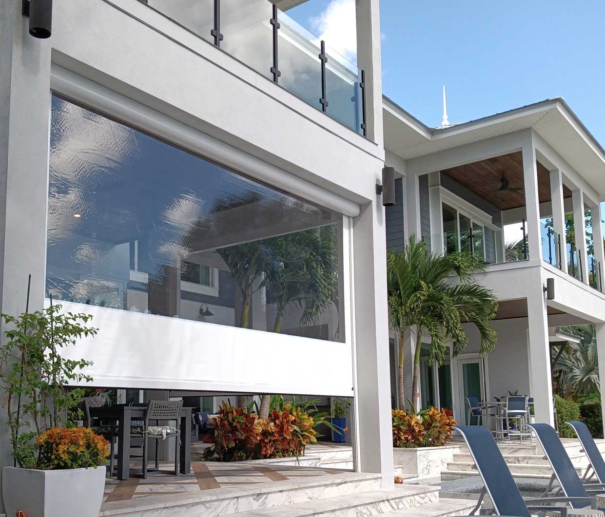 Screen Rooms & Motorized Screens